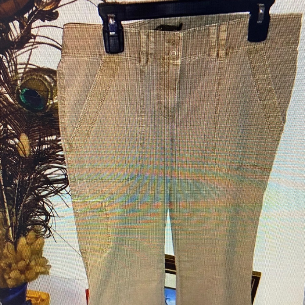 Cargo , capri by Tommy Bahama